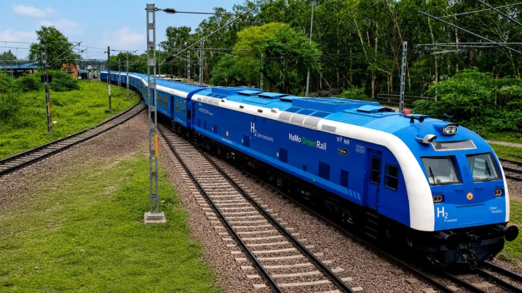 ohck791s_namo-green-rail_625x300_17_July_26